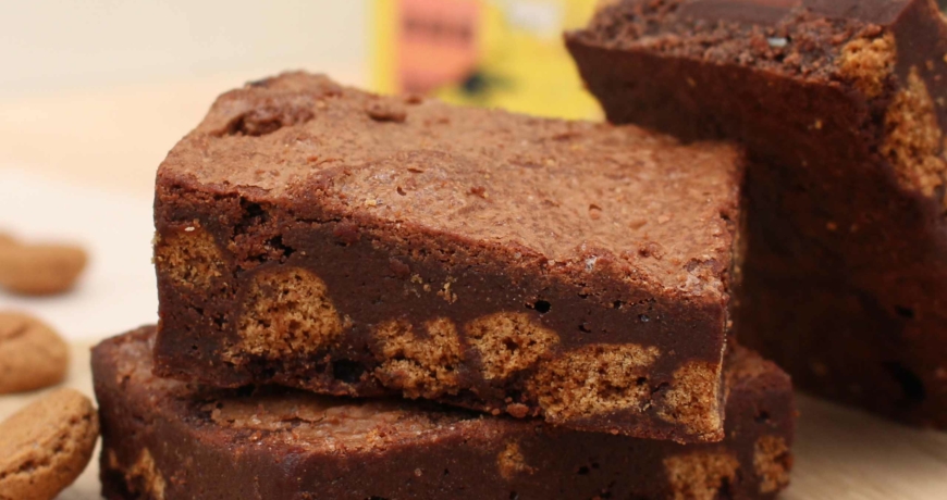 Vegan pepernoot brownie